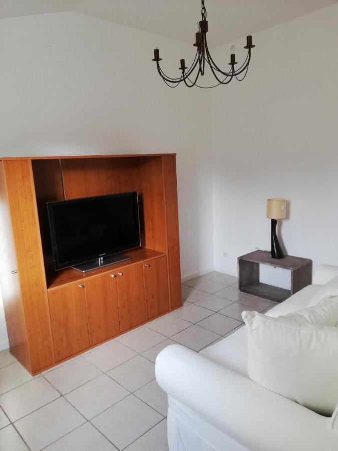 Logement Entier Au Calme Villers-Outreaux エクステリア 写真