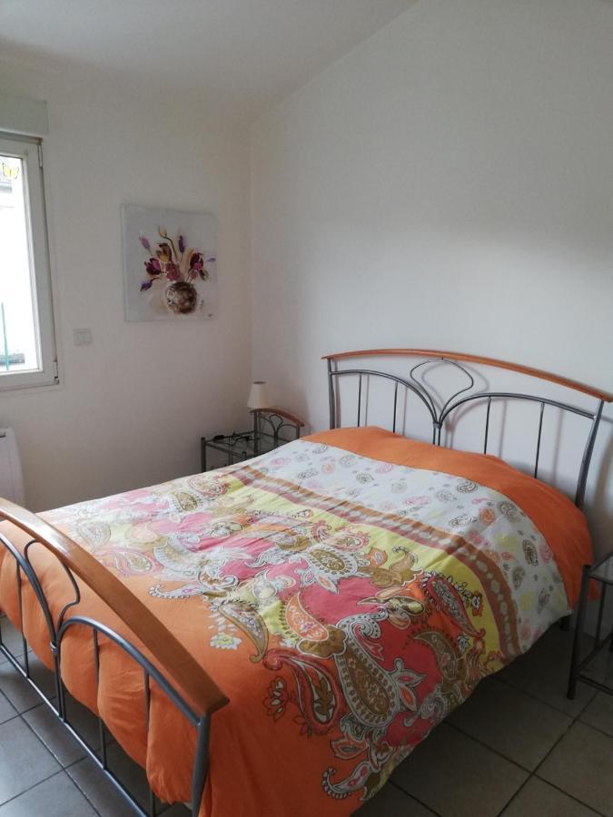 Logement Entier Au Calme Villers-Outreaux エクステリア 写真