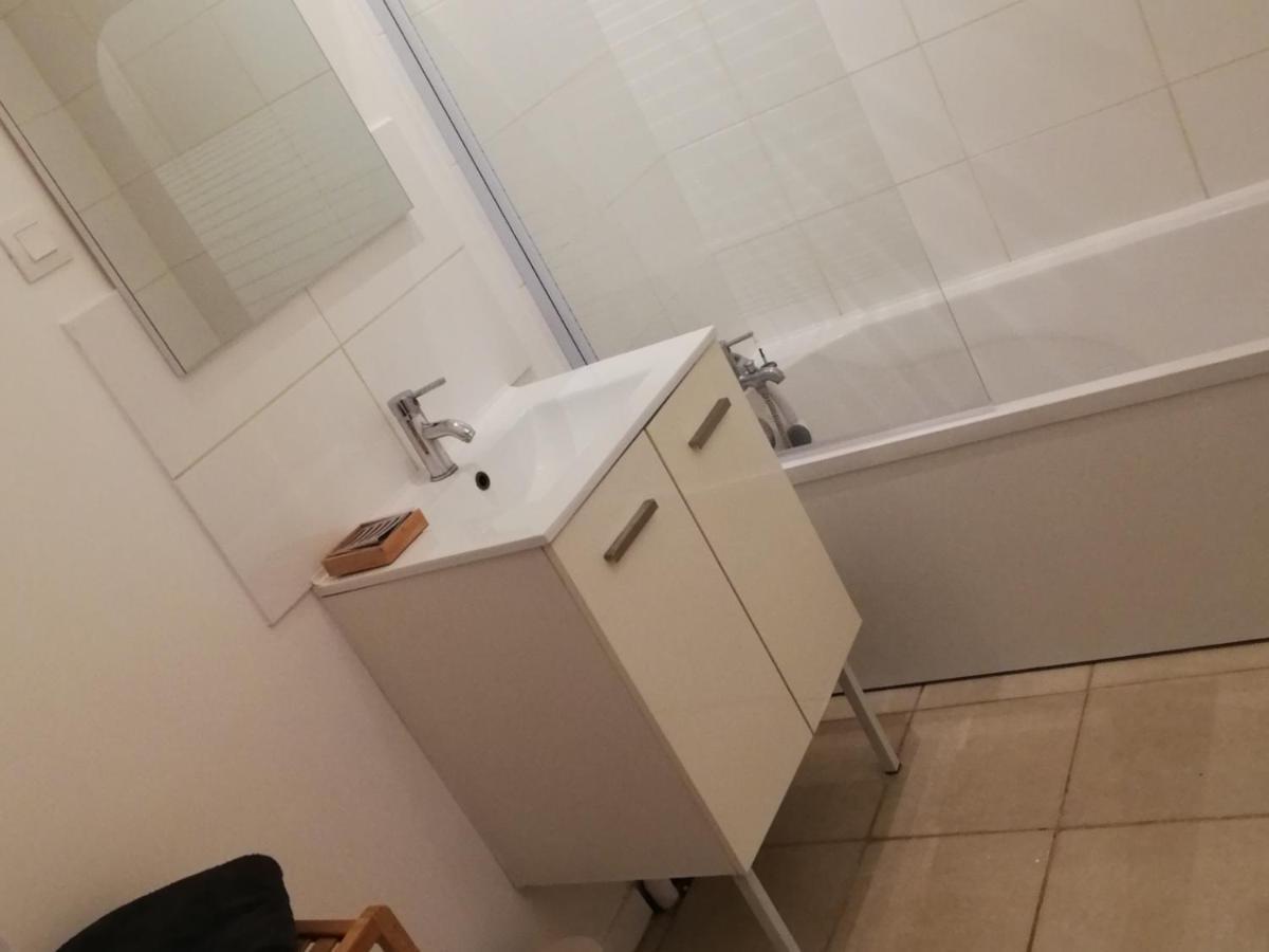 Logement Entier Au Calme Villers-Outreaux エクステリア 写真