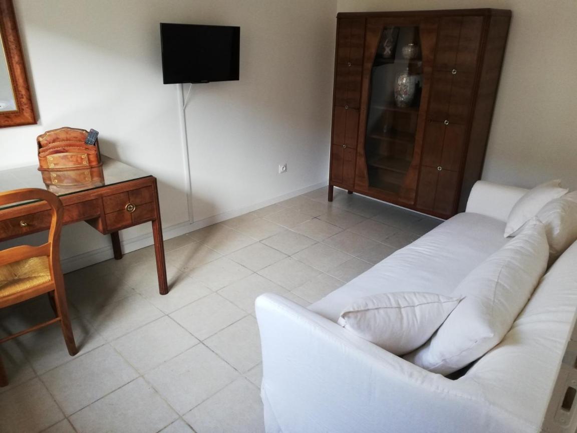 Logement Entier Au Calme Villers-Outreaux エクステリア 写真